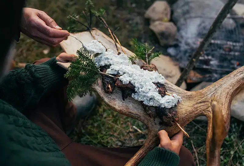 Moose, pistachio and balsam fir keftas - Hooké