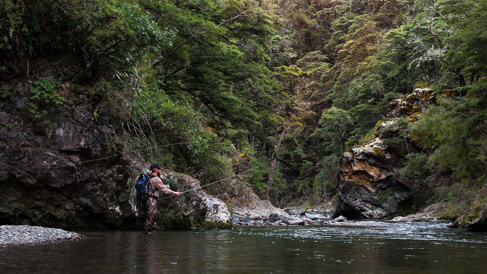 PORONUI : FINDING TROUT IN NEW-ZEALAND - Hooké