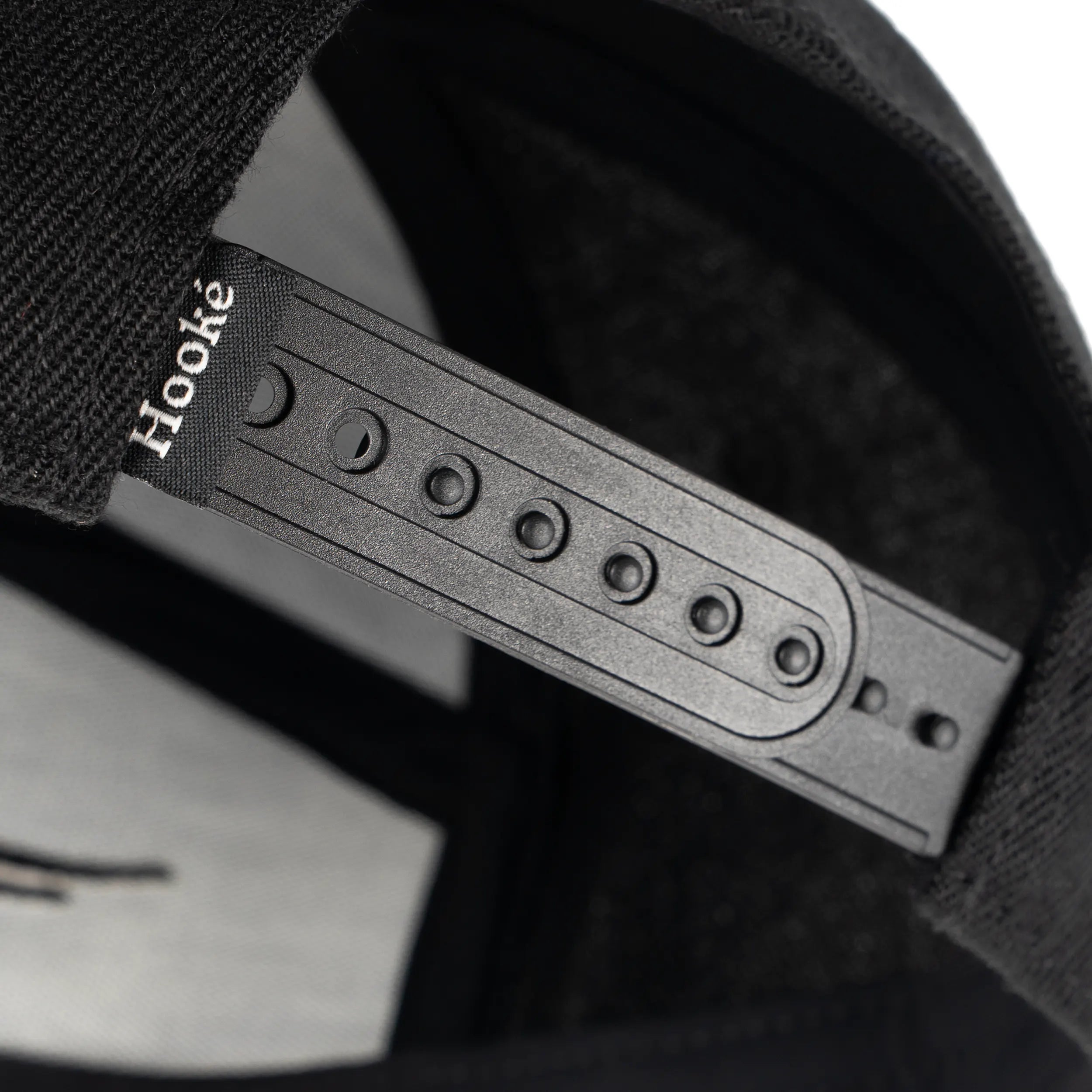 Hooké Fly Hybrid Six-Panel Cap