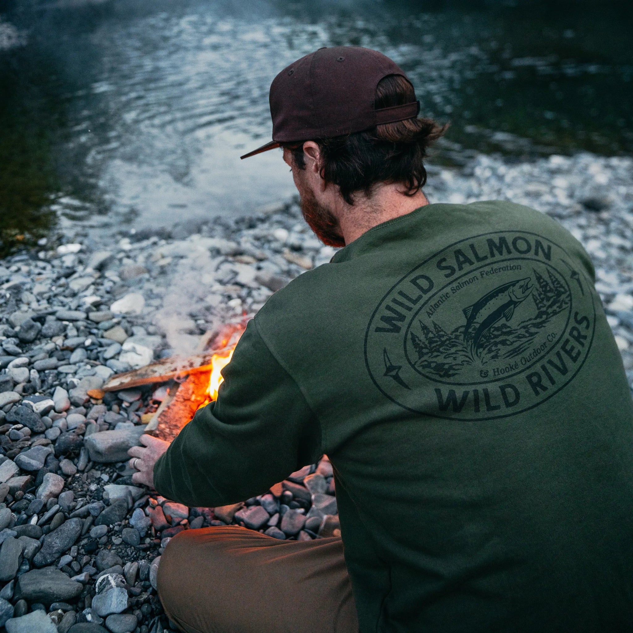 M's Wild Salmon Wild Rivers Crewneck - Hooké