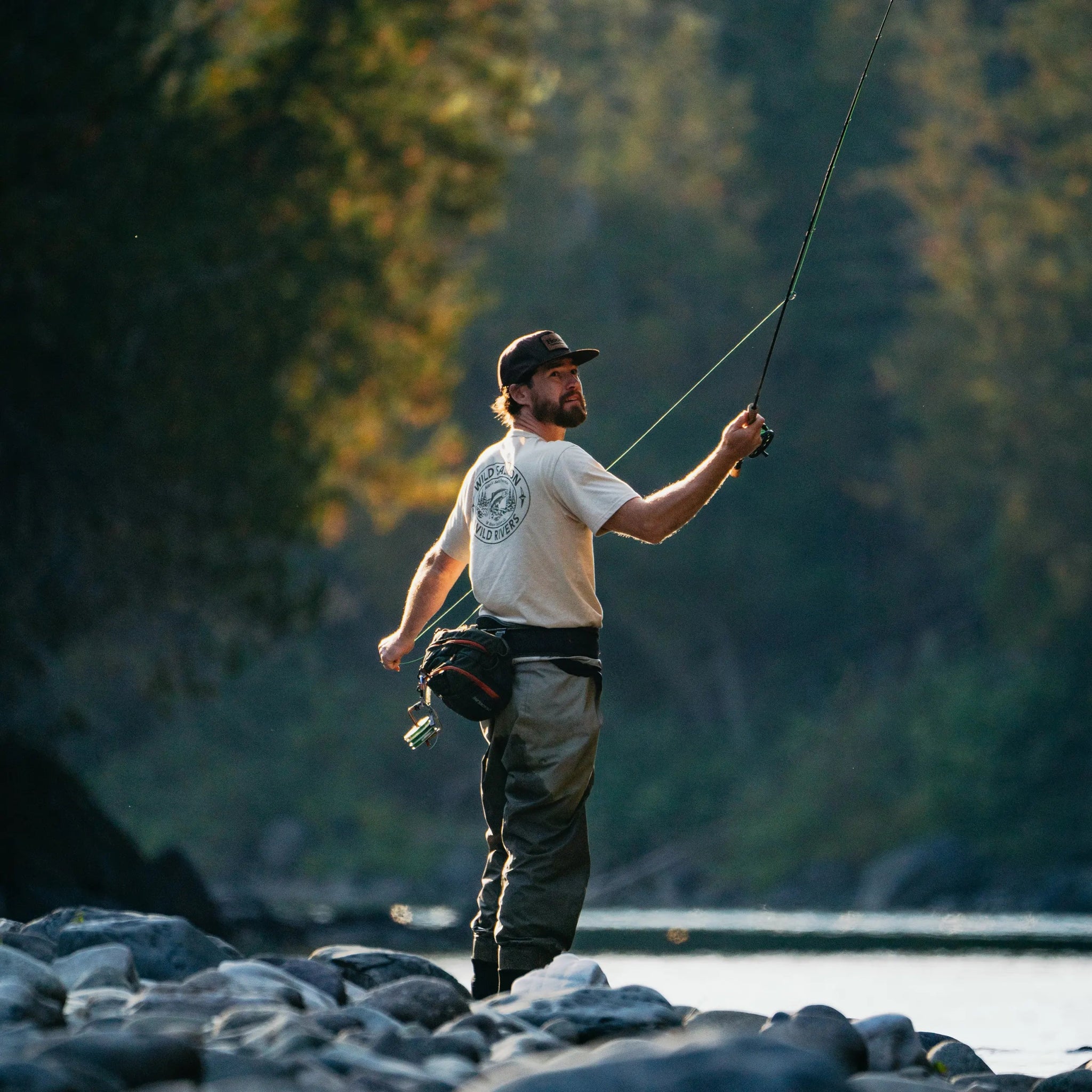 M's Wild Salmon Wild Rivers T-shirt - Hooké