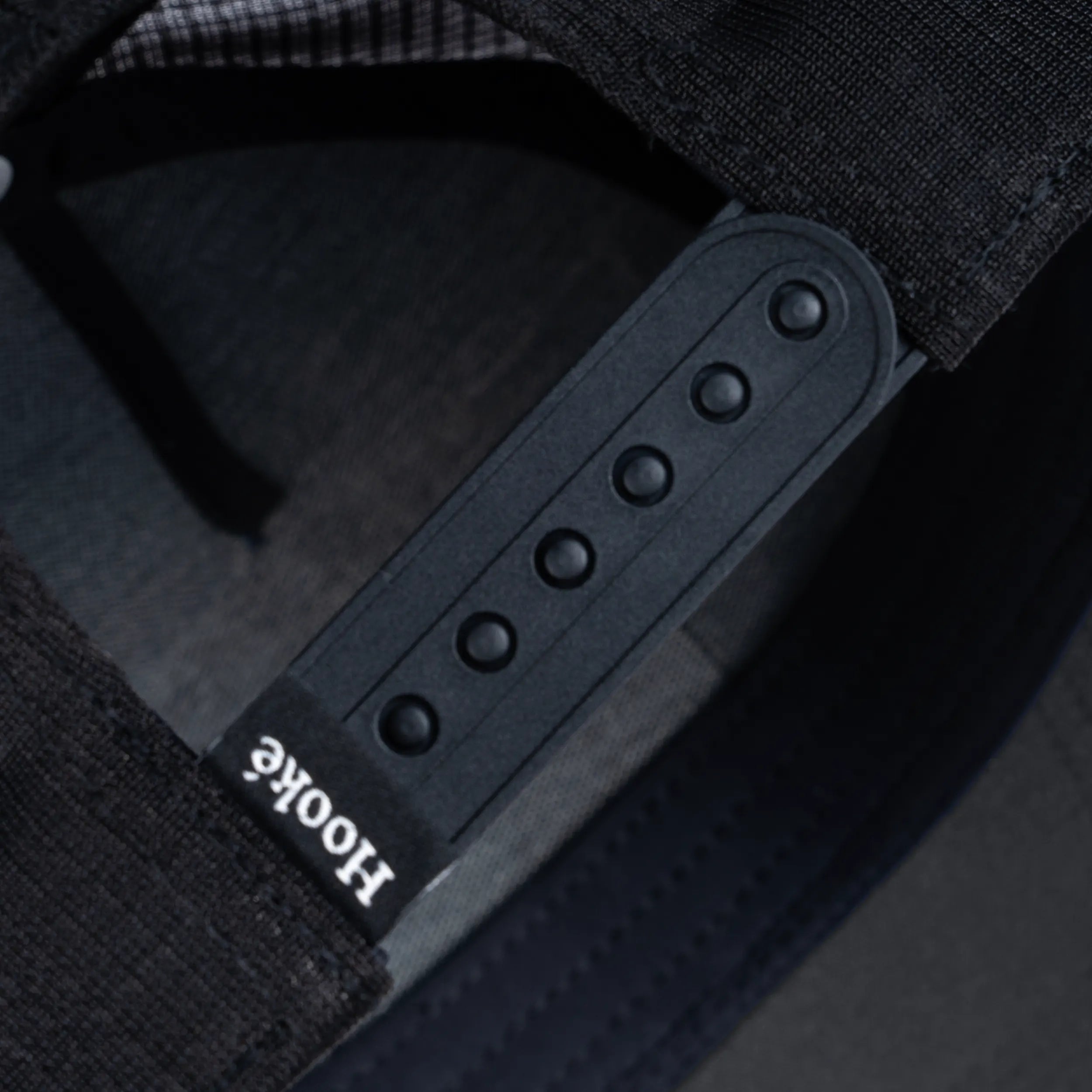 Signature Curved Trucker Hat - Hooké