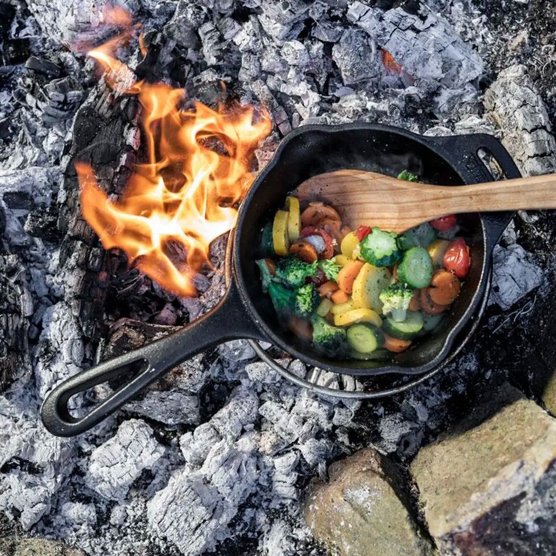 Cast Iron Saucepan with Lid - Hooké