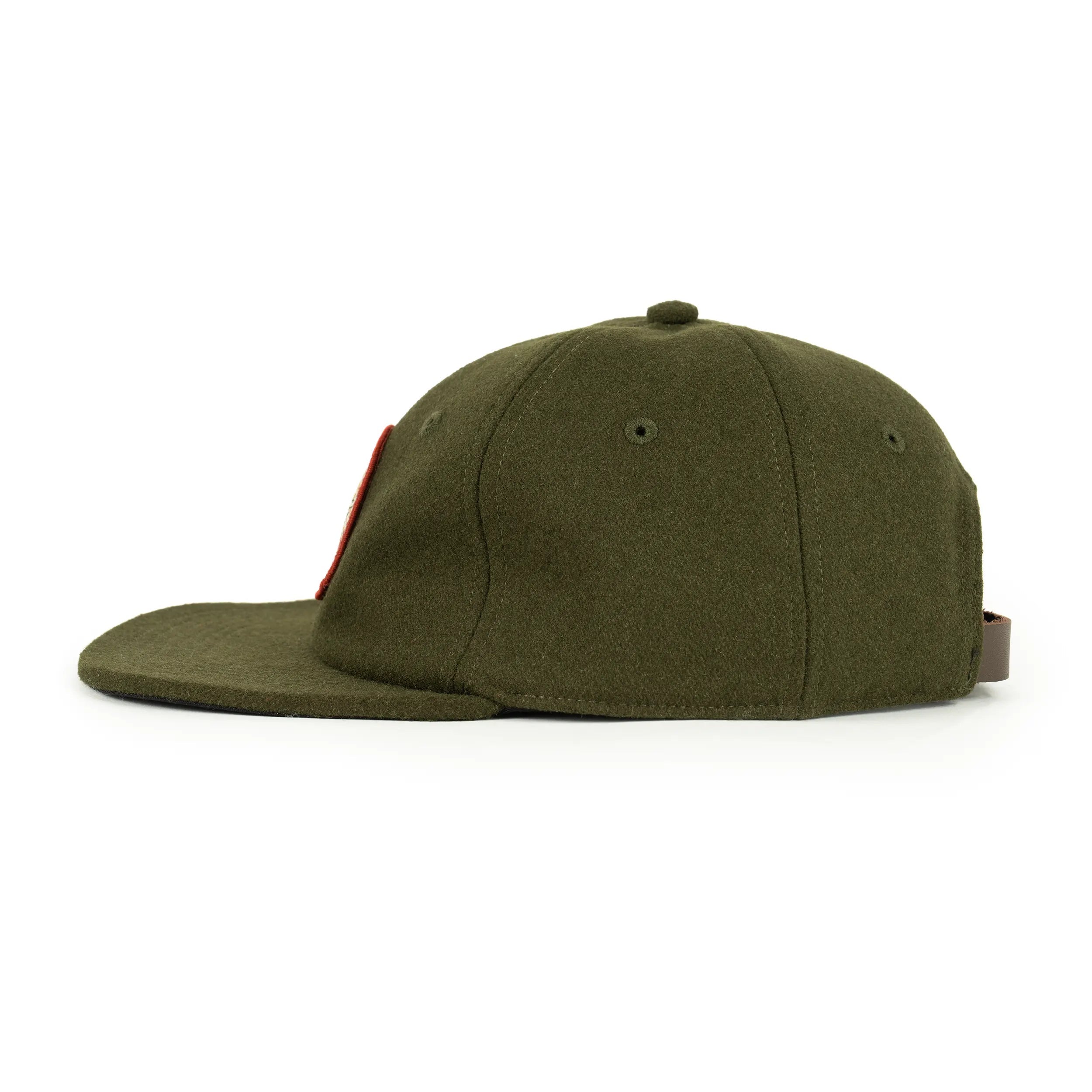 Staring Deer Wool Cap - Hooké