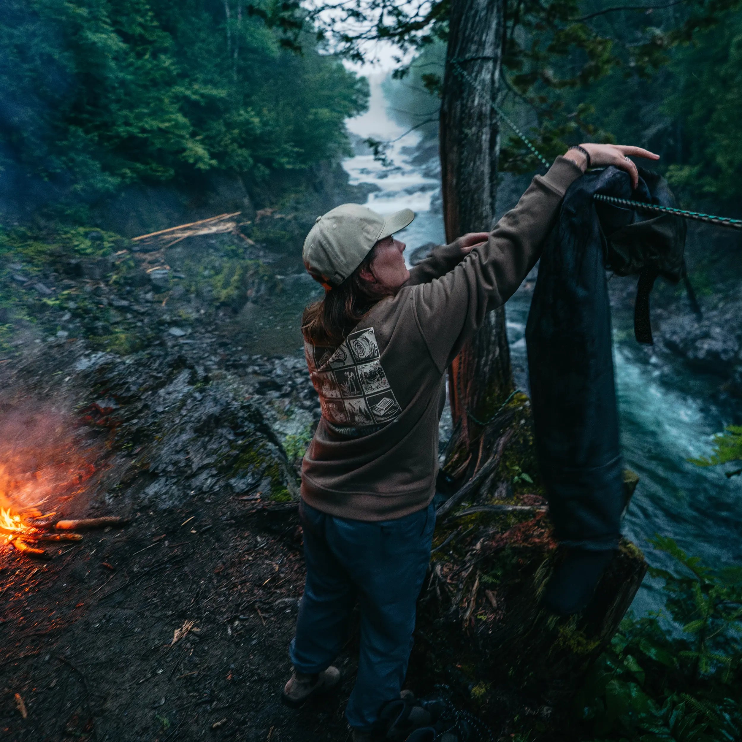 W's Outdoor Essentials Crewneck - Hooké